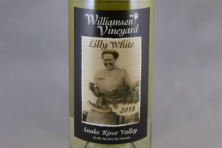 Williamson Vineyards 2018 Lilly White