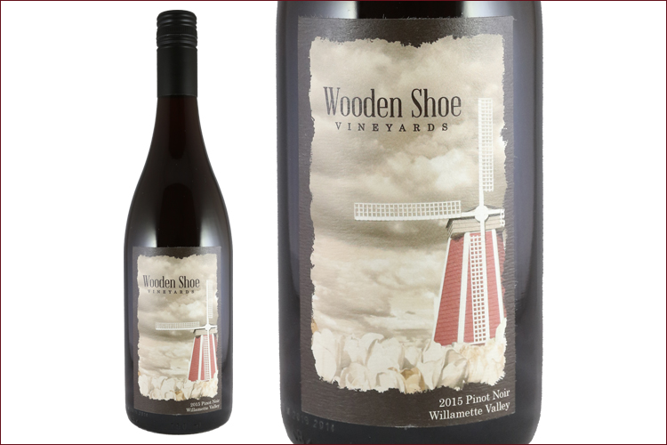 Wooden Shoe Vineyards 2015 Pinot Noir bottle