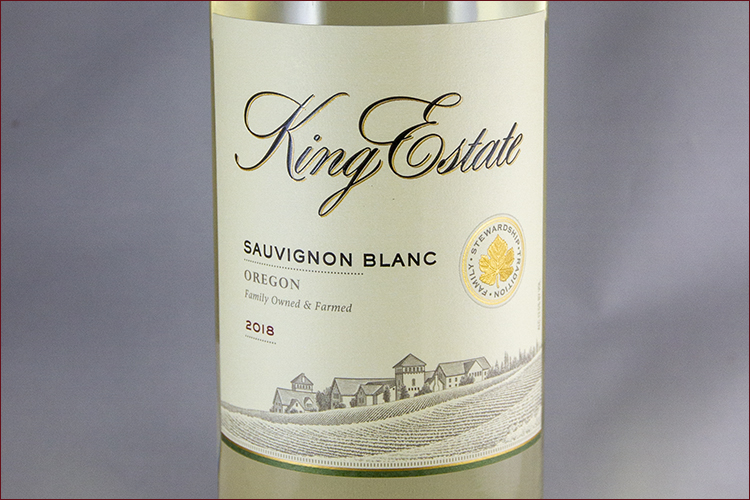 King Estate Winery 2018 Sauvignon Blanc bottle